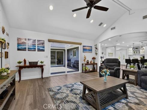 6691 Chapman Avenue, Garden Grove, CA