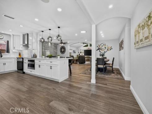 6691 Chapman Avenue, Garden Grove, CA