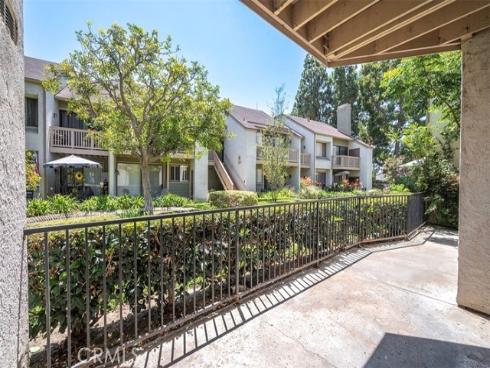10530 Lakeside G Drive, Garden Grove, CA
