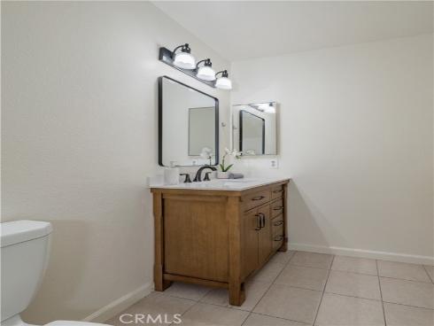 10531 S Lakeside B Drive, Garden Grove, CA