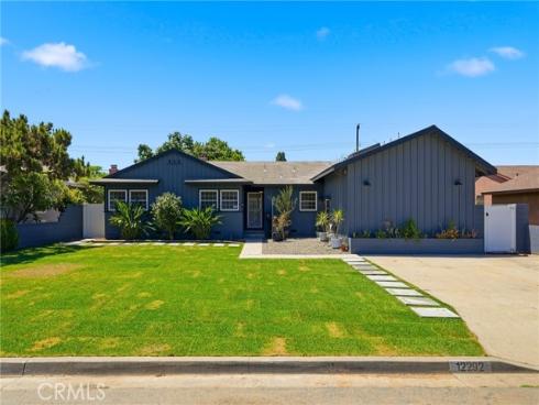 12292 Bluebell , Garden Grove, CA