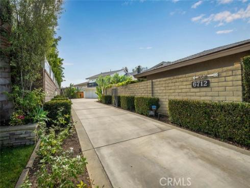 6712 Lawn Haven Drive, Huntington Beach, CA