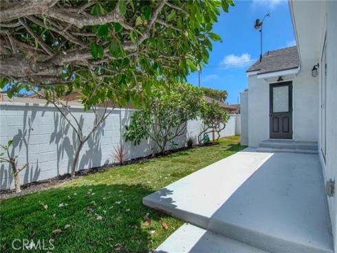 1821 Lake Street, Huntington Beach, CA