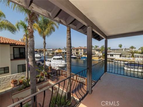16592 Grimaud Lane, Huntington Beach, CA