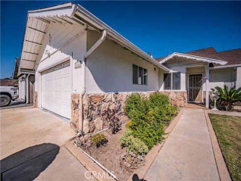 15882 Pilgrim Circle, Huntington Beach, CA