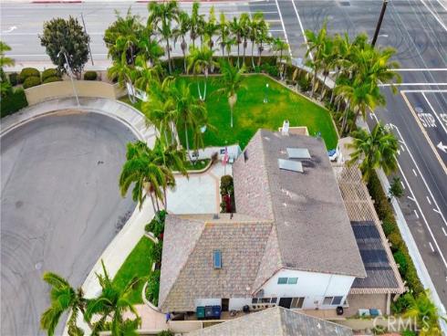 9511 Port Clyde Drive, Huntington Beach, CA