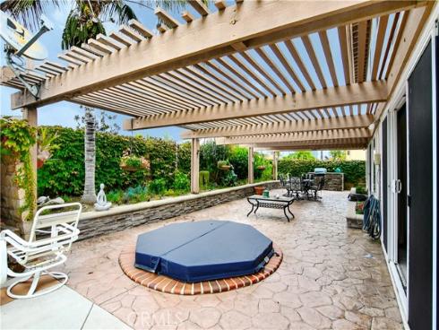 9511 Port Clyde Drive, Huntington Beach, CA