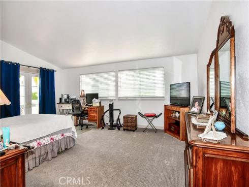 9511 Port Clyde Drive, Huntington Beach, CA