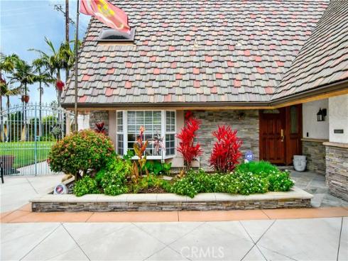 9511 Port Clyde Drive, Huntington Beach, CA
