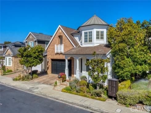 4761 Edgartown Drive, Huntington Beach, CA