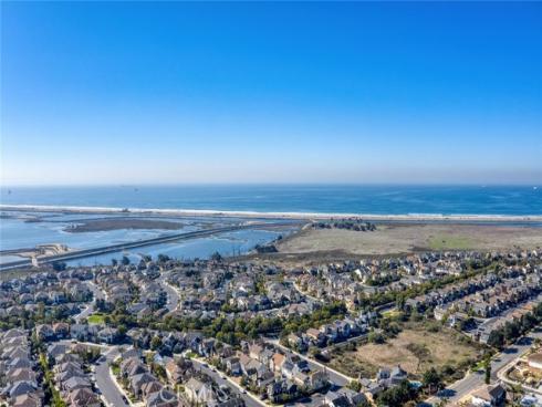 4761 Edgartown Drive, Huntington Beach, CA