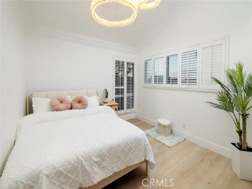 16084 Bonaire Circle, Huntington Beach, CA