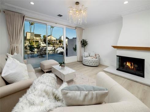 16084 Bonaire Circle, Huntington Beach, CA