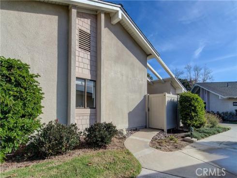 8686 Merced 1010A Circle, Huntington Beach, CA