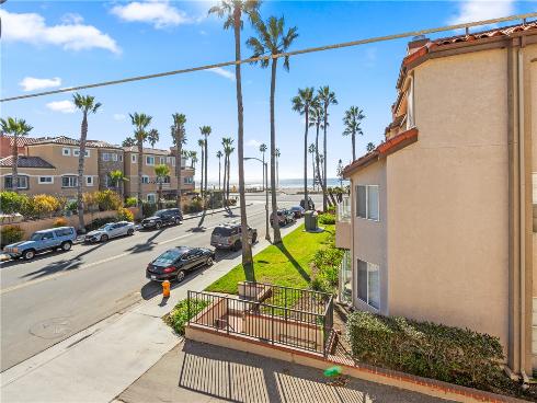 111 14th , Huntington Beach, CA