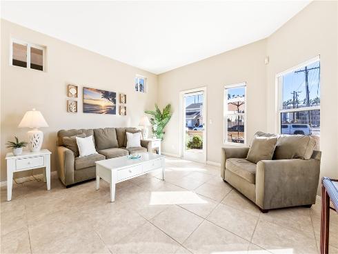 111 14th , Huntington Beach, CA