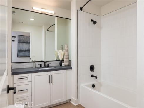 414 Main 320 Street, Huntington Beach, CA