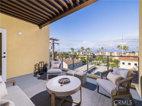 414 Main 320 Street, Huntington Beach, CA