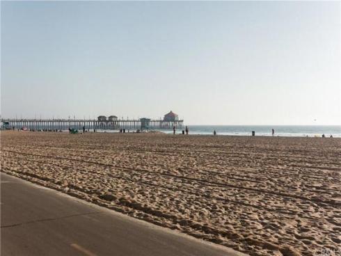 711 Pacific Coast 206 Highway, Huntington Beach, CA