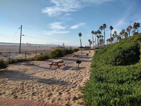 711 Pacific Coast 206 Highway, Huntington Beach, CA