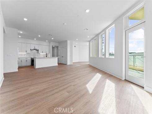 414 Main 205 Street, Huntington Beach, CA