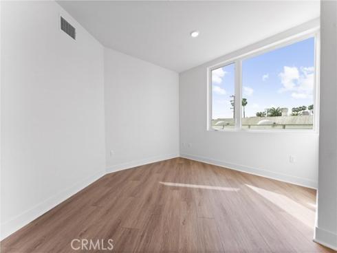 414 Main 205 Street, Huntington Beach, CA