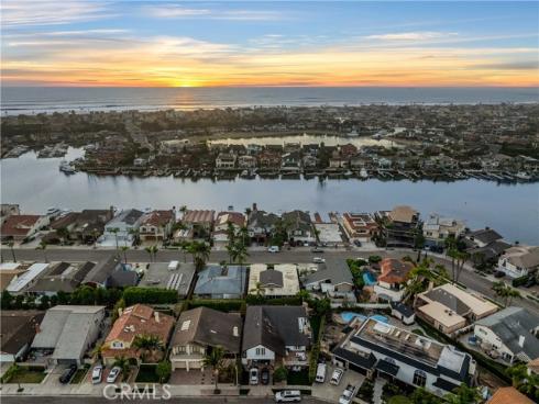 16802  Bolero   Lane, Huntington Beach, CA