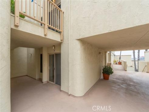 711 Pacific Coast 322 , Huntington Beach, CA