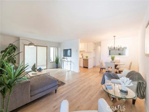 711 Pacific Coast 322 , Huntington Beach, CA