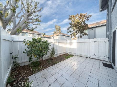 19792 Bromley 3 Lane, Huntington Beach, CA