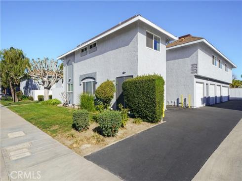 19792  Bromley  3  Lane, Huntington Beach, CA