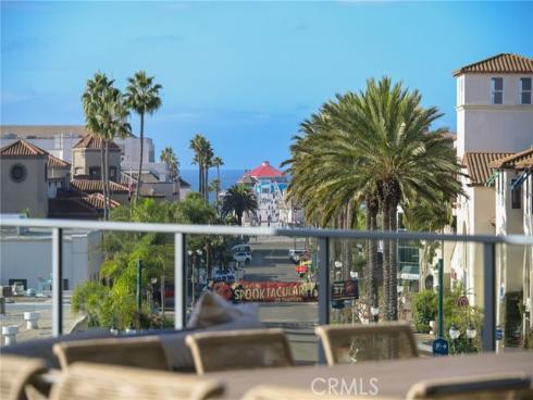 414 Main 220 Street, Huntington Beach, CA