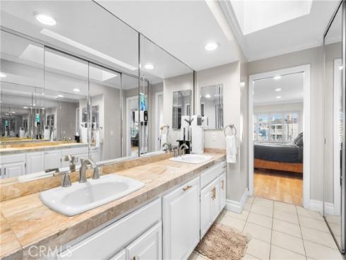 16712 Baruna Lane, Huntington Beach, CA