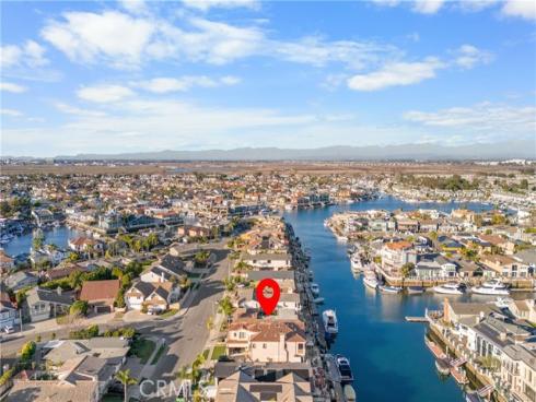 16712 Baruna Lane, Huntington Beach, CA