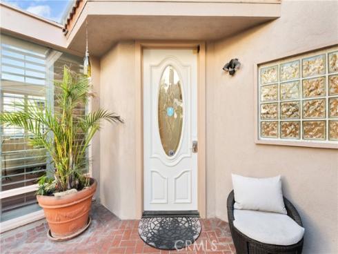 16712 Baruna Lane, Huntington Beach, CA