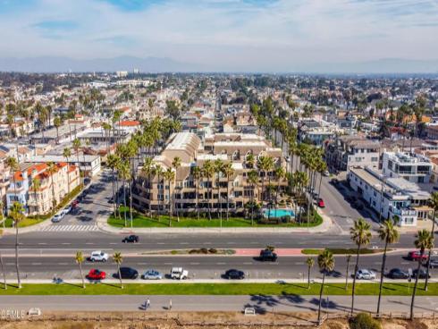 1200  Pacific Coast  108  Highway, Huntington Beach, CA