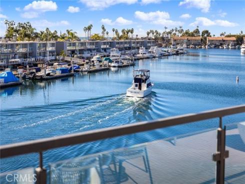 17007 Edgewater Lane, Huntington Beach, CA