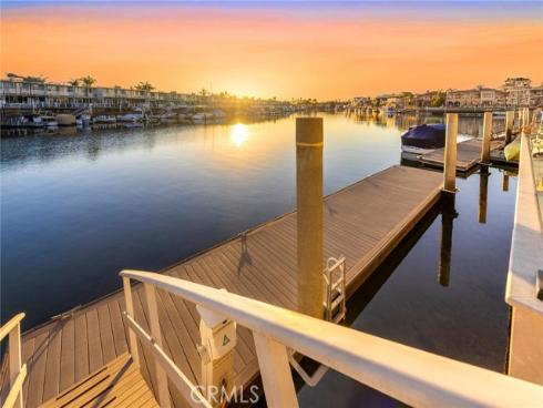 17007 Edgewater Lane, Huntington Beach, CA