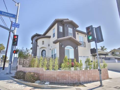 19002 Delaware Street, Huntington Beach, CA