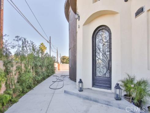 19002 Delaware Street, Huntington Beach, CA