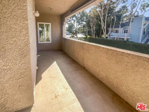 4561  Warner  202  Avenue, Huntington Beach, CA