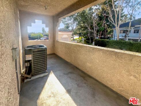 4561  Warner  202  Avenue, Huntington Beach, CA