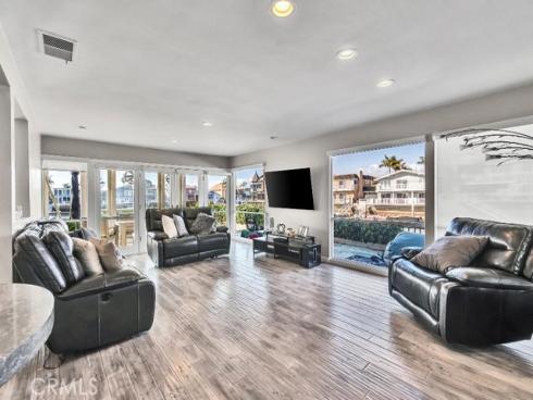 4051 Davenport Drive, Huntington Beach, CA