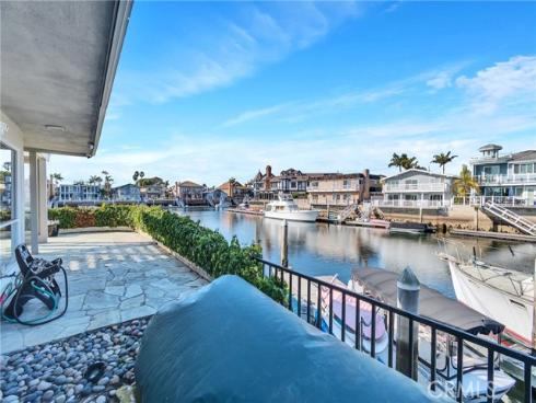 4051 Davenport Drive, Huntington Beach, CA