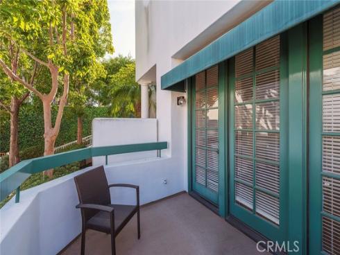 7412 Seabluff 107 Drive, Huntington Beach, CA