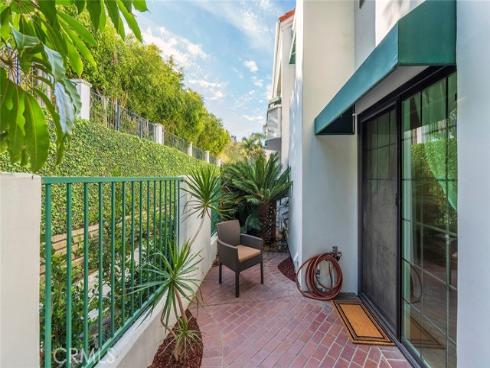 7412 Seabluff 107 Drive, Huntington Beach, CA