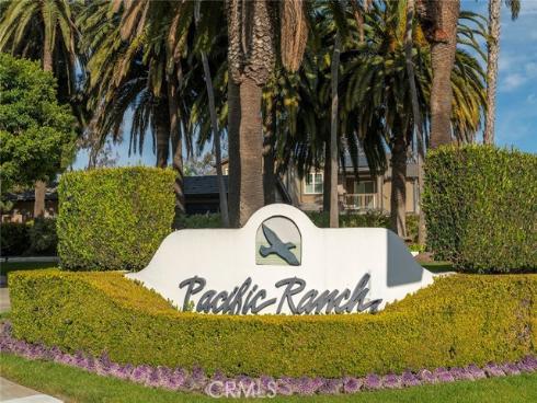 7412 Seabluff 107 Drive, Huntington Beach, CA