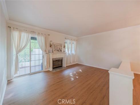 7412 Seabluff 107 Drive, Huntington Beach, CA