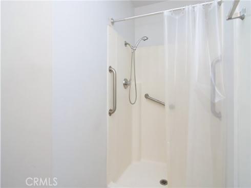 8566  Larkhall  809D  Circle, Huntington Beach, CA