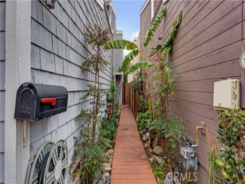 1308 Alabama Street, Huntington Beach, CA